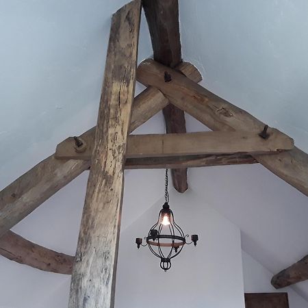 La Belle Ame Bed and Breakfast Saint-Priest-des-Champs Δωμάτιο φωτογραφία