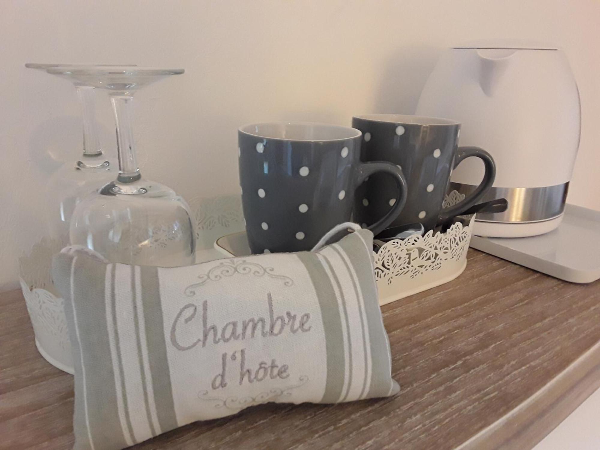 La Belle Ame Bed and Breakfast Saint-Priest-des-Champs Δωμάτιο φωτογραφία