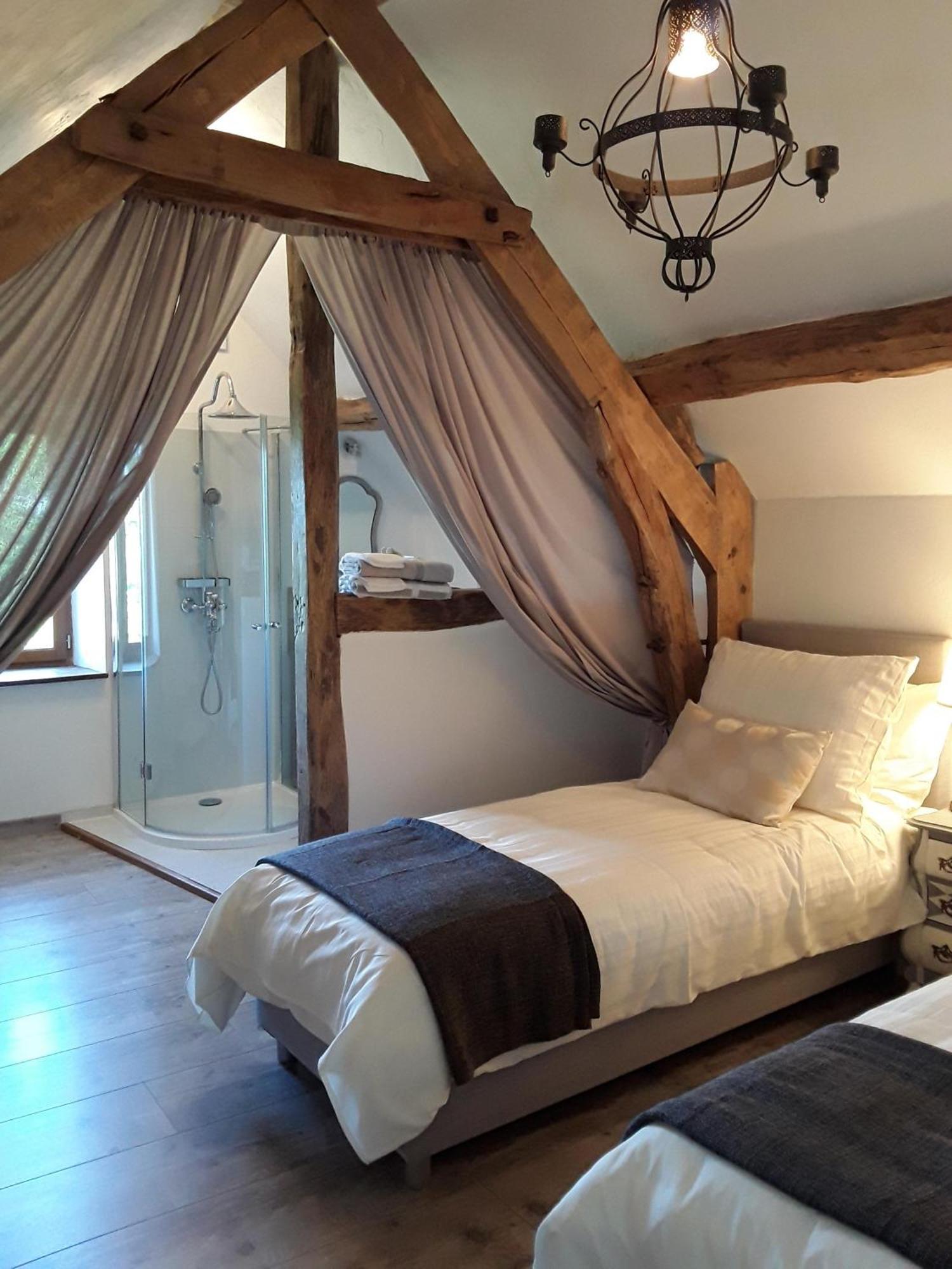 La Belle Ame Bed and Breakfast Saint-Priest-des-Champs Δωμάτιο φωτογραφία