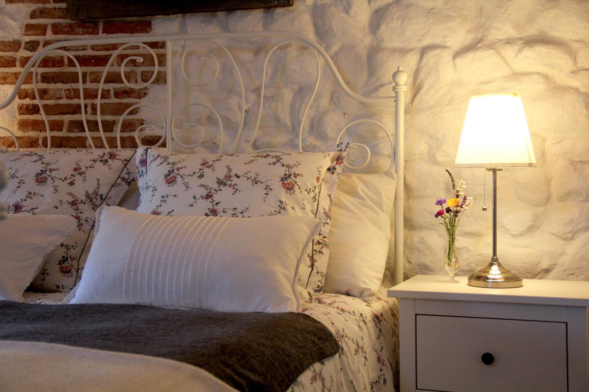 La Belle Ame Bed and Breakfast Saint-Priest-des-Champs Δωμάτιο φωτογραφία