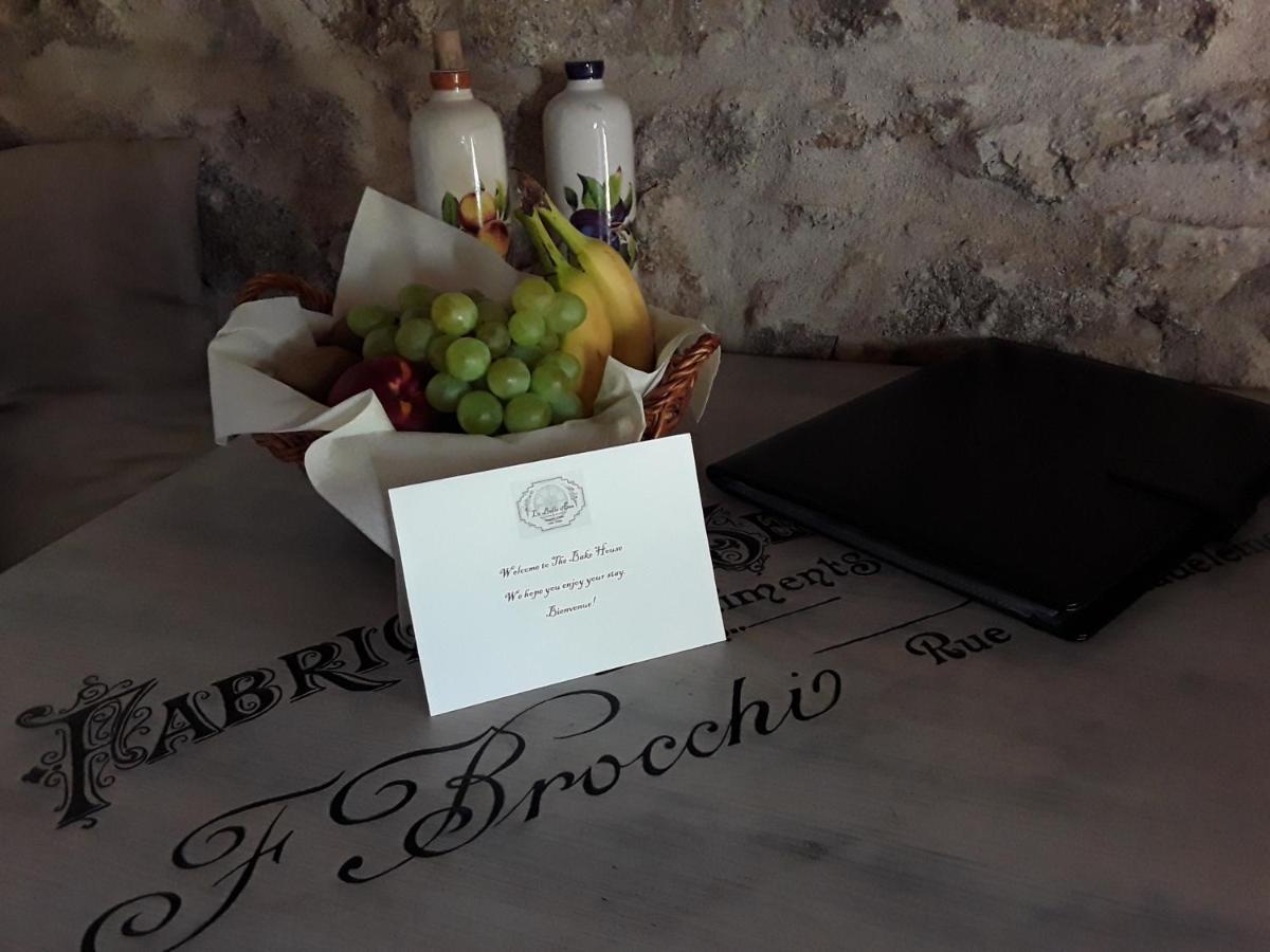 La Belle Ame Bed and Breakfast Saint-Priest-des-Champs Εξωτερικό φωτογραφία